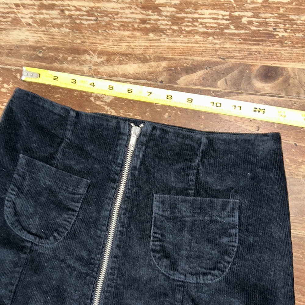 Brandy Melville, corduroy mini skirt black - Picture 5 of 5